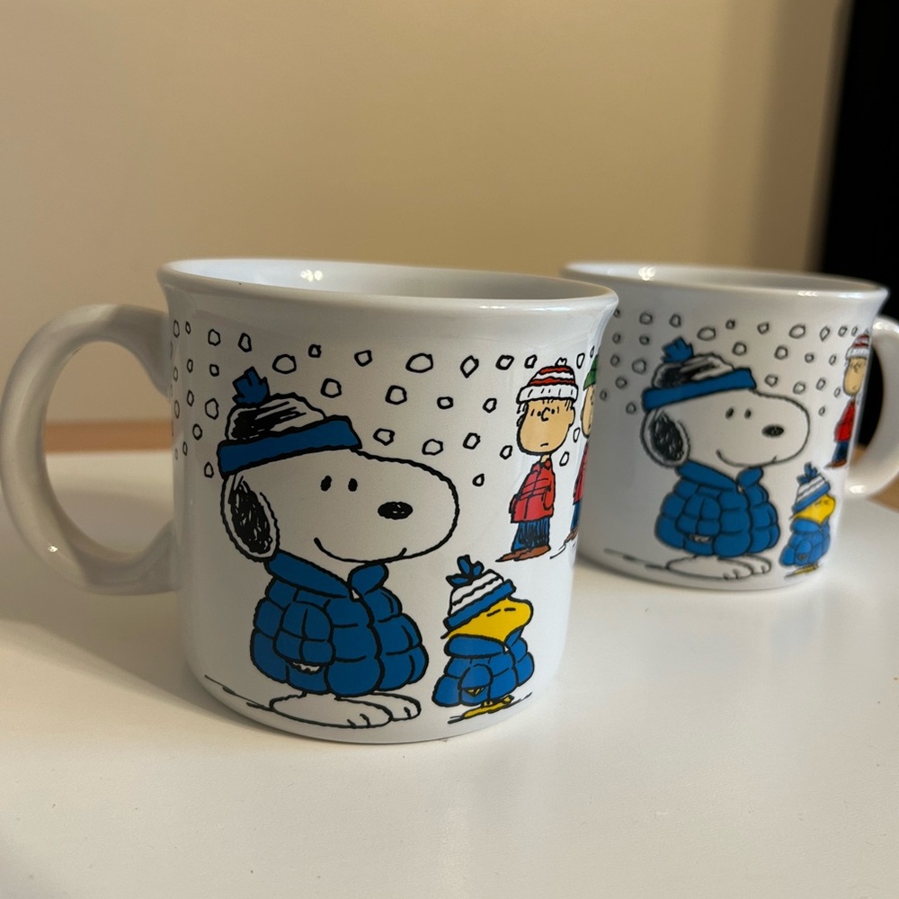 Peanuts Winter Scene Ceramic Mug - Blue Jackets